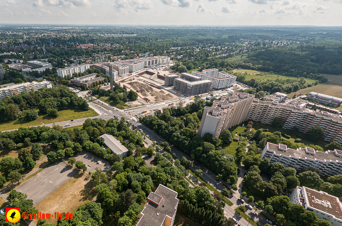 07.06.2023 - Aktuelle Luftbilder aus dem Alexisquartier und Pandion Verde in Neuperlach in München